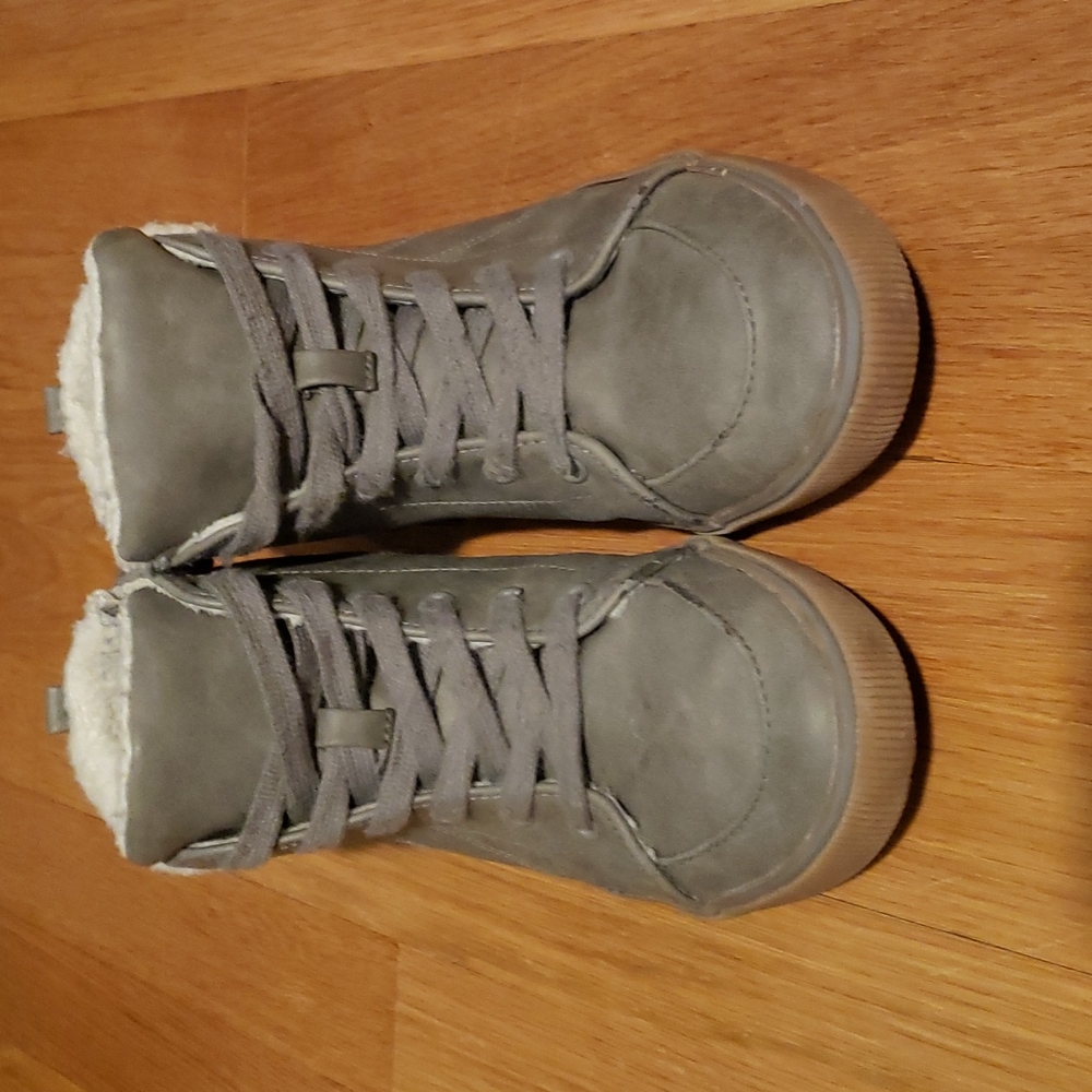 3 pairs of, shoe boots size 5